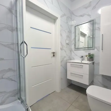 Harmonia Z Basenem By & Apartments, Ku Morzu * Сянозеты